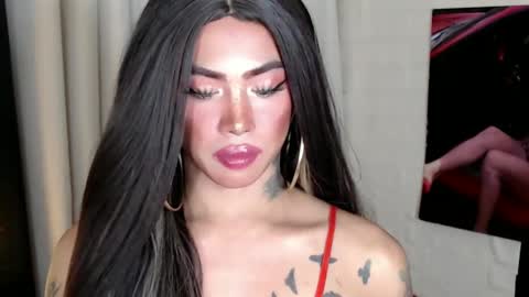 Snapshot of valentina_goddess_tsxxx chatting on 01/14/25, 09:35 Amanda online show from 01/14/25, 09:35