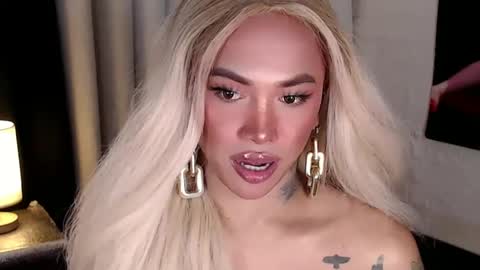 Snapshot of valentina_goddess_tsxxx chatting on 01/18/25, 08:41 Amanda online show from 01/18/25, 08:41