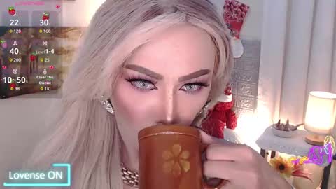 Amanda online show from 12/13/25, 09:09