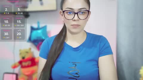 Snapshot of valentina_nappi96 chatting on 12/19/25, 01:56 VALE online show from 12/19/25, 01:56