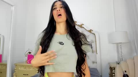 Valentina  online show from 02/17/25, 12:38