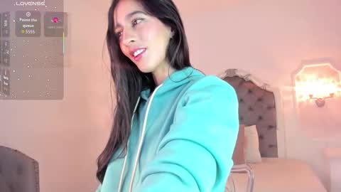 Snapshot of valentina_ross_ chatting on 01/09/26, 11:35 Valentina online show from 01/09/26, 11:35