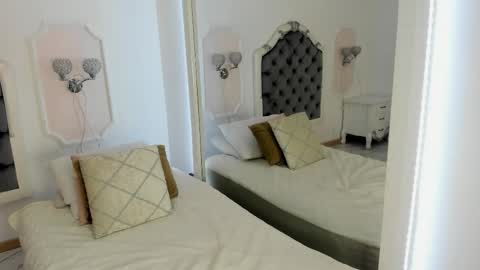 Valentina  online show from 03/26/26, 12:11