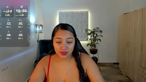 Valentina online show from 10/15/25, 02:06
