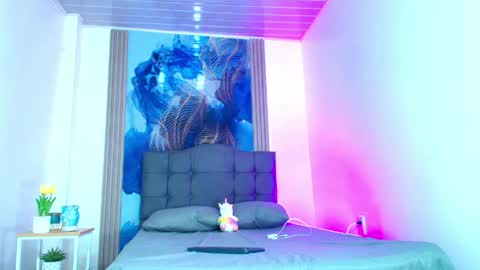 valentina_y_sneiderr online show from 04/26/26, 03:26