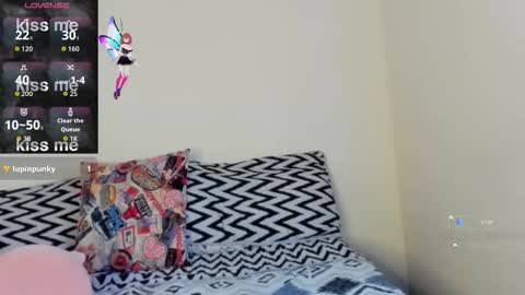 Snapshot of valentinamarti chatting on 11/10/25, 05:56 valentinamarti online show from 11/10/25, 05:56