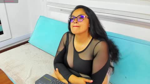 valentinarivers online show from 04/03/26, 07:28