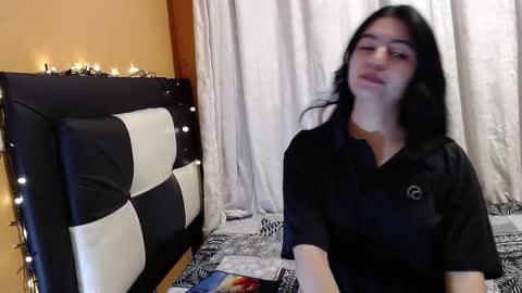 valentinasmith18 online show from 03/04/26, 12:49