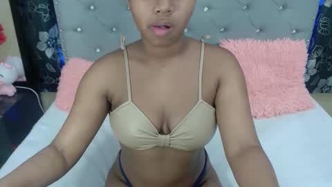 Snapshot of valentinavega18x chatting on 03/12/26, 01:01 valentina vega online show from 03/12/26, 01:01