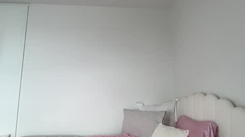 Snapshot of valentinaxo_ chatting on 09/20/25, 01:50 Valentina online show from 09/20/25, 01:50