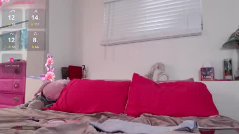 Valentine online show from 04/28/26, 05:18