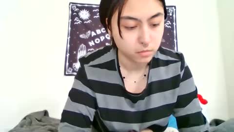 ValentineKitty online show from 12/25/24, 08:17