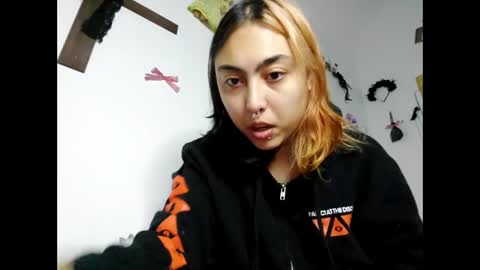 ValentineKitty online show from 12/02/25, 03:23