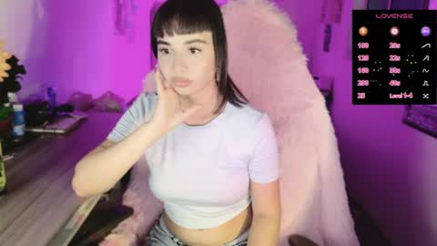 Snapshot of valentinna_5 chatting on 07/05/26, 07:43 Danielle Please help me to reach 300 thumbs up online show from 07/05/26, 07:43