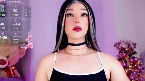 Snapshot of valentinne_marian chatting on 12/29/24, 09:39 Marian online show from 12/29/24, 09:39