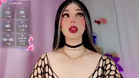 Snapshot of valentinne_marian chatting on 01/28/25, 06:49 Marian online show from 01/28/25, 06:49