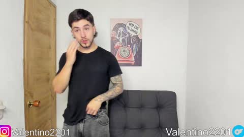 valentino online show from 02/01/25, 01:34