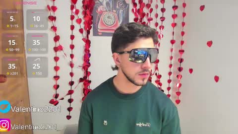 valentino online show from 02/22/25, 01:44
