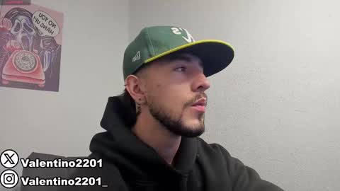 valentino online show from 03/08/25, 01:28