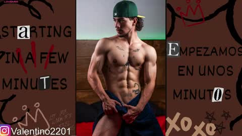Snapshot of valentino_2201 chatting on 05/23/26, 02:06 Valentino - 15 OFF valentino2201 online show from 05/23/26, 02:06