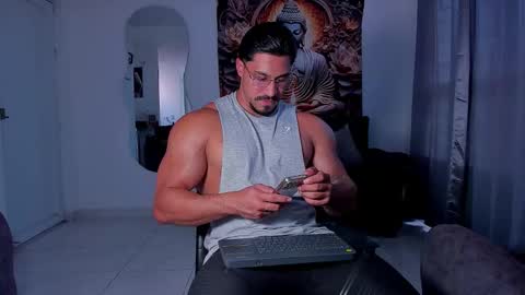    online show from 10/17/25, 08:11