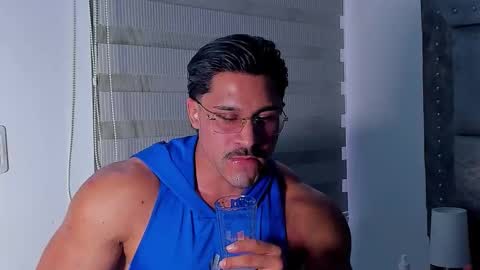    online show from 11/11/25, 10:21