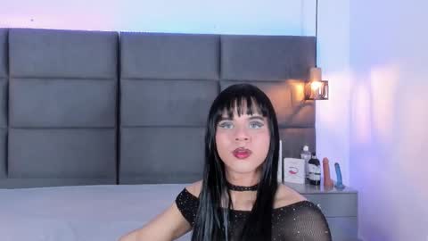Snapshot of valentino_moon chatting on 10/13/25, 03:06 valentino moon online show from 10/13/25, 03:06