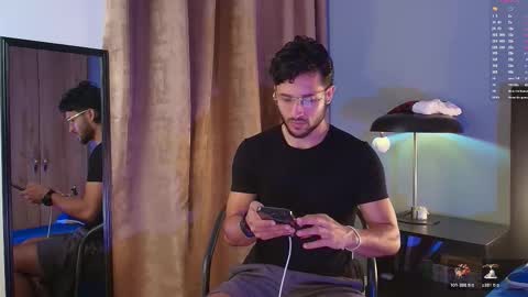 Valentino online show from 12/22/25, 09:01