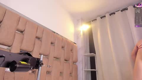 Valentino online show from 10/09/25, 03:32