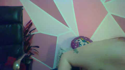 Valeri Cove online show from 01/25/25, 12:05