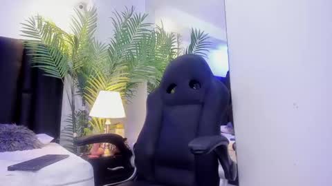 valeri_tafur online show from 10/04/25, 11:14