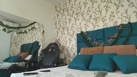 Snapshot of valeria_collin chatting on 12/03/25, 10:08 valeria_collin online show from 12/03/25, 10:08