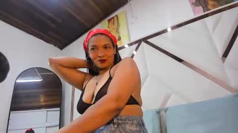 valeria_gil_ online show from 04/25/26, 03:53