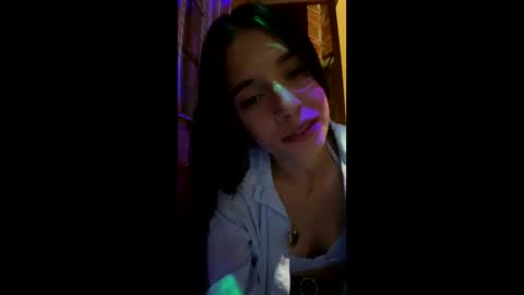 Snapshot of valeria_mendozza chatting on 01/01/25, 07:41   online show from 01/01/25, 07:41
