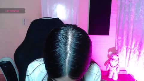 Snapshot of valeria_mendozza chatting on 01/16/25, 12:02   online show from 01/16/25, 12:02