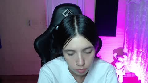 Snapshot of valeria_mendozza chatting on 01/30/25, 08:43   online show from 01/30/25, 08:43