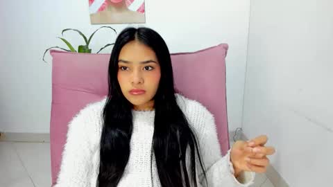 valeria_miller69 online show from 11/14/25, 01:43