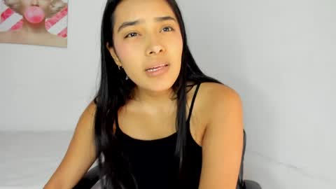 valeria_miller69 online show from 06/05/26, 02:56