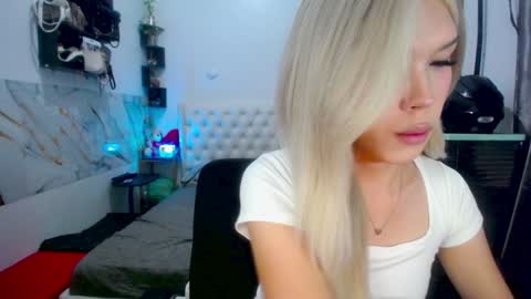 VALERIA online show from 02/06/25, 01:10