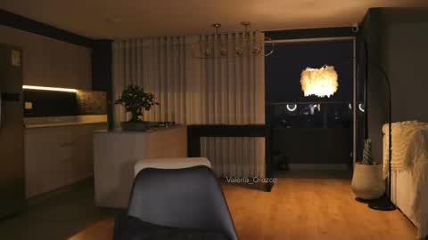 valeria_orozco online show from 01/04/25, 11:17