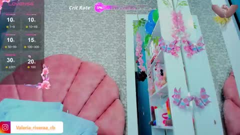 Snapshot of valeria_rivera1 chatting on 09/19/25, 03:24 Costume lover online show from 09/19/25, 03:24