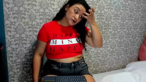 Costume lover online show from 02/17/26, 07:09