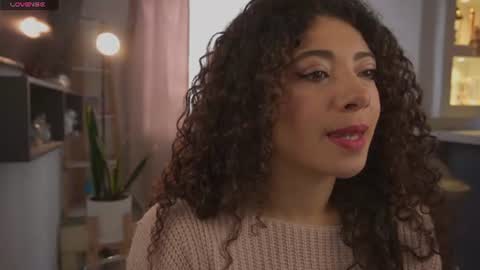 Snapshot of valeria_rosses chatting on 07/03/26, 02:34 Valeria online show from 07/03/26, 02:34