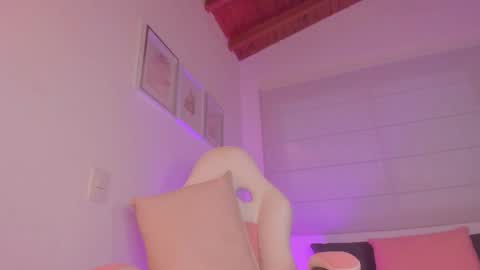    online show from 11/26/25, 10:44