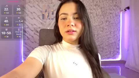 Snapshot of valeriadrems chatting on 02/18/25, 04:48 Tell me vale online show from 02/18/25, 04:48