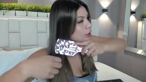 Snapshot of valeriagarciax chatting on 03/01/25, 12:01 ValeriaGarciax online show from 03/01/25, 12:01