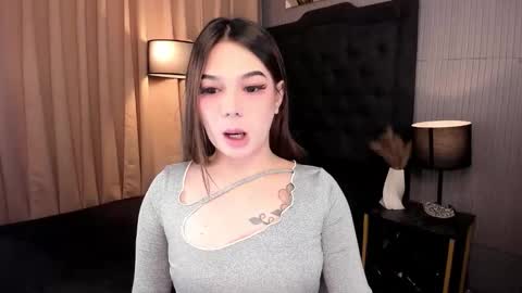 Snapshot of valerialukyanovaxxx chatting on 10/16/25, 11:44 Valeria online show from 10/16/25, 11:44