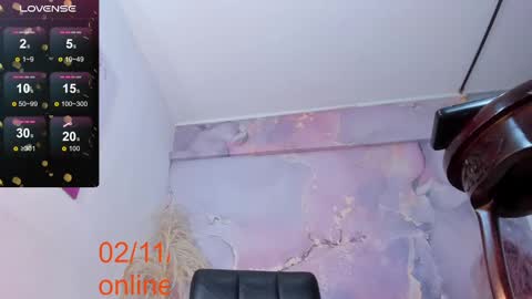 Snapshot of valeriaqueents21 chatting on 11/02/25, 01:24 valeriaqueents21 online show from 11/02/25, 01:24