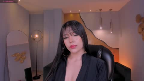 Valeria online show from 10/24/25, 04:09