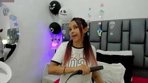 Valeria  online show from 10/09/25, 01:42